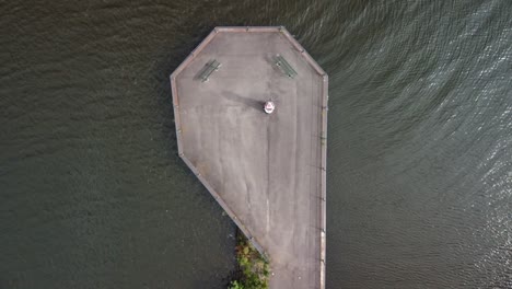 Muelle-Estrecho-Visto-Desde-Arriba