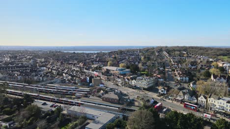 North-Chingford-Station-Road-Essex-Imágenes-Aéreas-4k