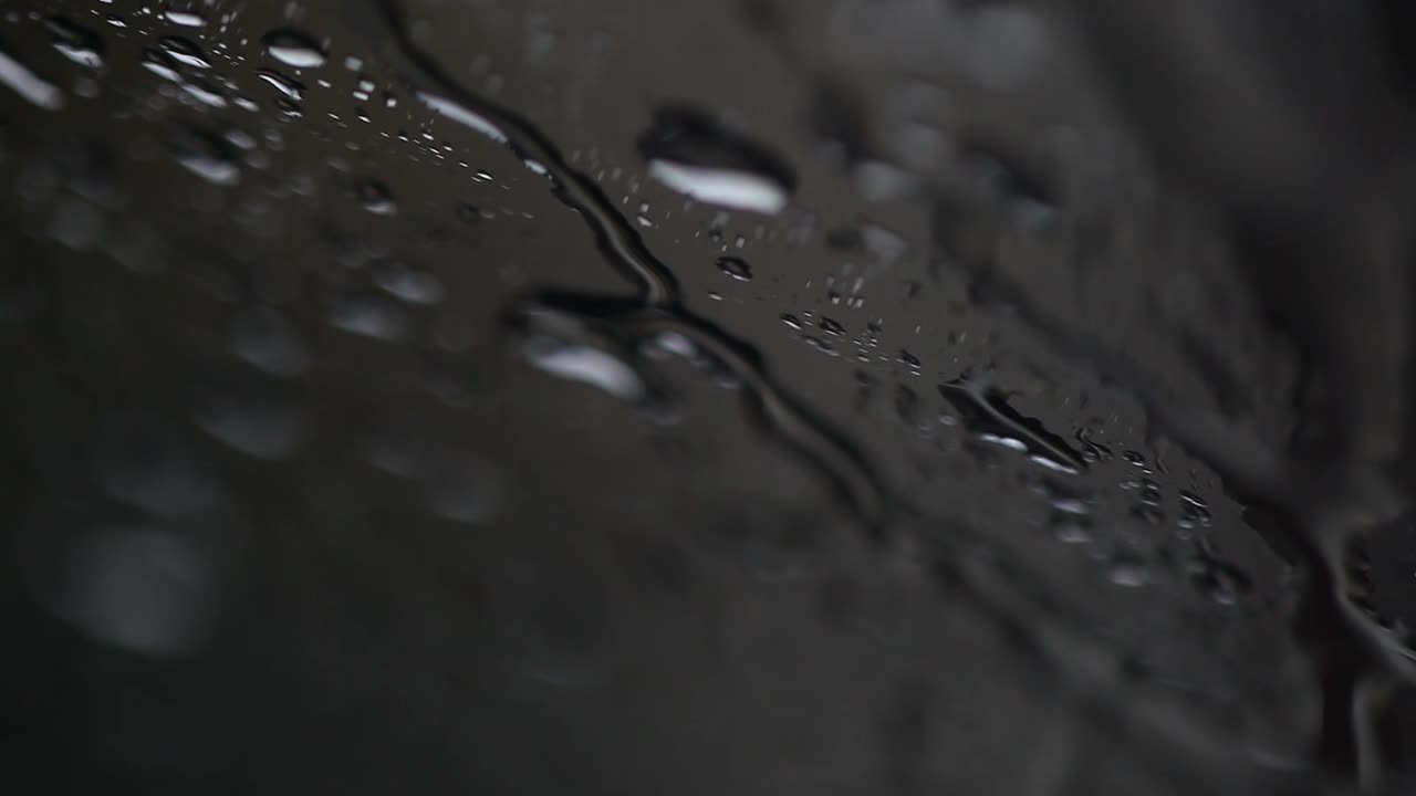 gotas de lluvia en el cristal de las ventanas