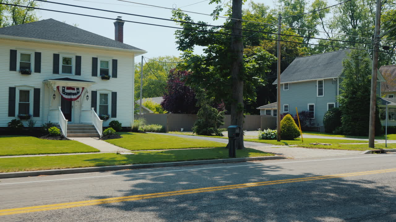 calle de una pequeña ciudad americana provincial