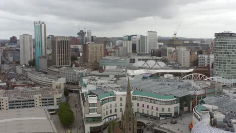 Drone-Shot-Sobrevolando-El-Centro-De-La-Ciudad-De-Birmingham-02