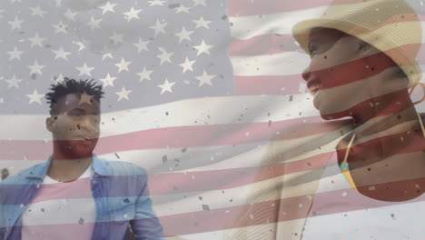 animación de una feliz pareja afroamericana por el mar sobre la bandera de los estados unidos