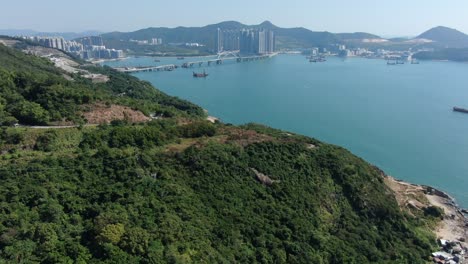 proyecto de construcción del enlace cruzado de la bahía de hong kong, un puente doble de dos carriles que conecta el túnel tseung kwan o lam tin con la carretera wan po, vista aérea