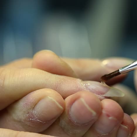 manicura para mujeres