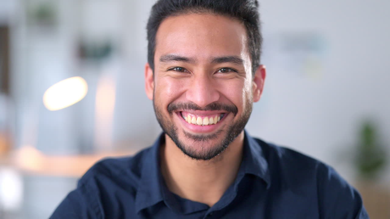 gerente de marketing, director de negocios