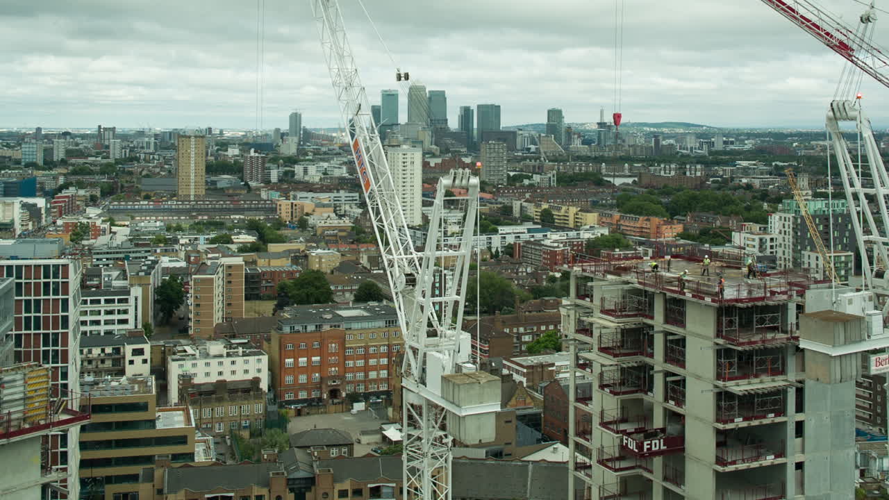 London Cranes 05