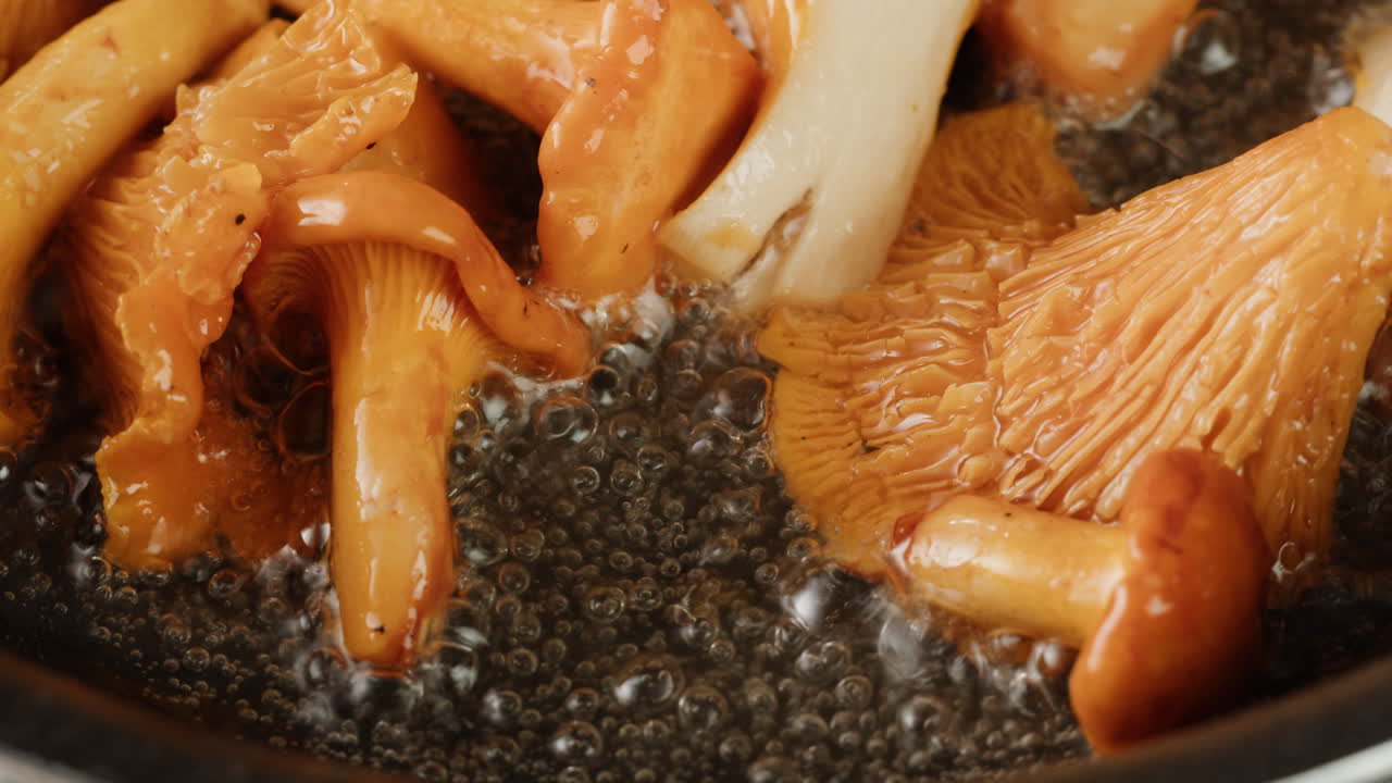 Cooking Chanterelles in a Pan