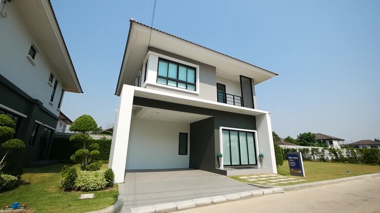 Design esterno di una casa bianca, moderna e contemporanea
