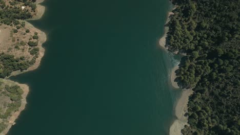 View-of-lake-near-Marbella,-Spain