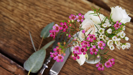 Various-cutlery-on-table-4k