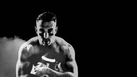animación de humo sobre un jugador de fútbol americano caucásico con pelota en fondo negro