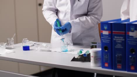 preparación de la técnica de tres jeringas en la farmacia