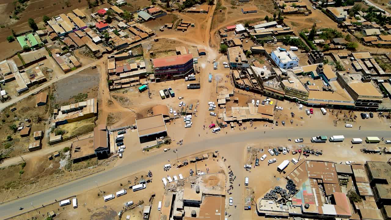 케냐의 시골 지역 - 케냐의 나이로비의 로이토코크 교외 지역