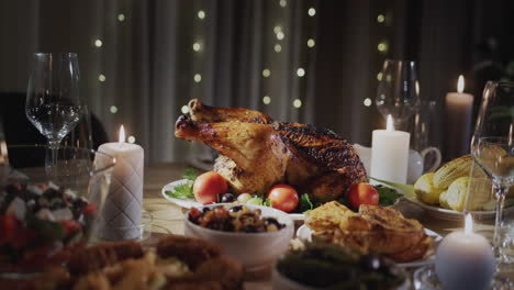 Delicious-baked-turkey-on-the-festive-table