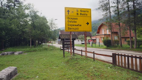 A-view-of-Mramorje-street-towards-the-mountains,-Serbia