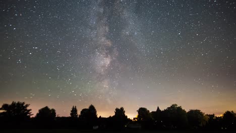 Time-lapse-sequence-of-the-milky-way