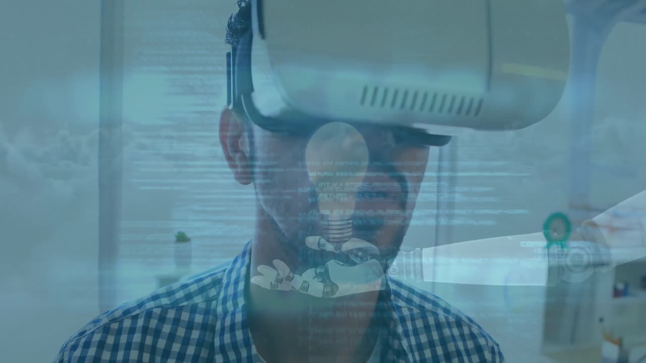 Digitalt sammensat video af databehandling over robotiske hænder mod en mand, der bruger VR-headset på kontoret