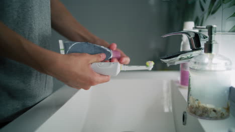 teeth brushing routine