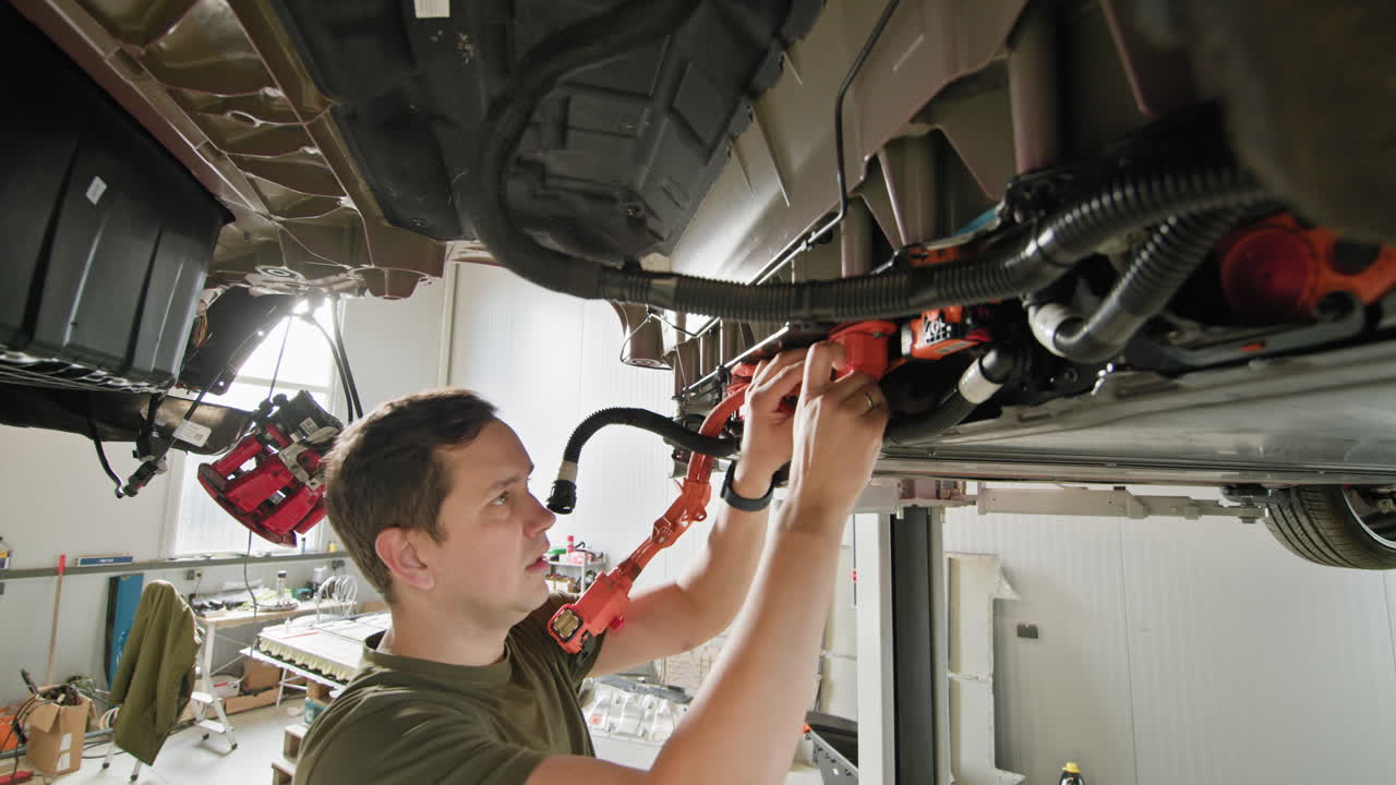 reparación y mantenimiento del tren de aterrizaje de vehículos eléctricos