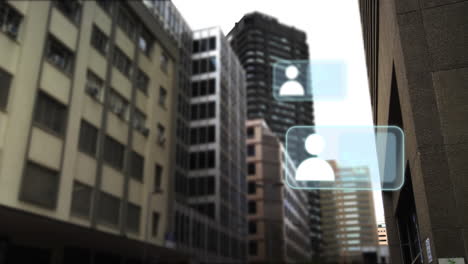 animación de iconos, conexiones y procesamiento de datos sobre la ciudad.