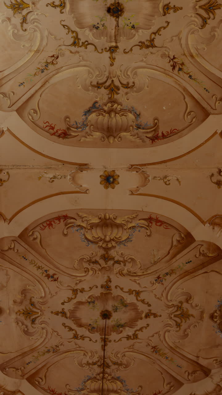 decoraciones ornamentadas del techo