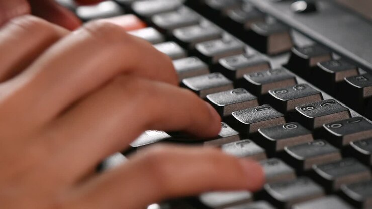 Computer programming using the PC keyboard