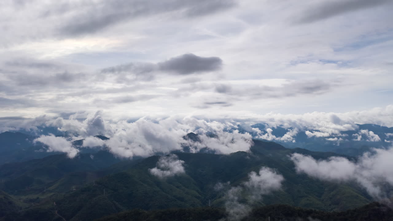 Time lapse Flying above clouds on rainy season, Moving cloud hyperlapse