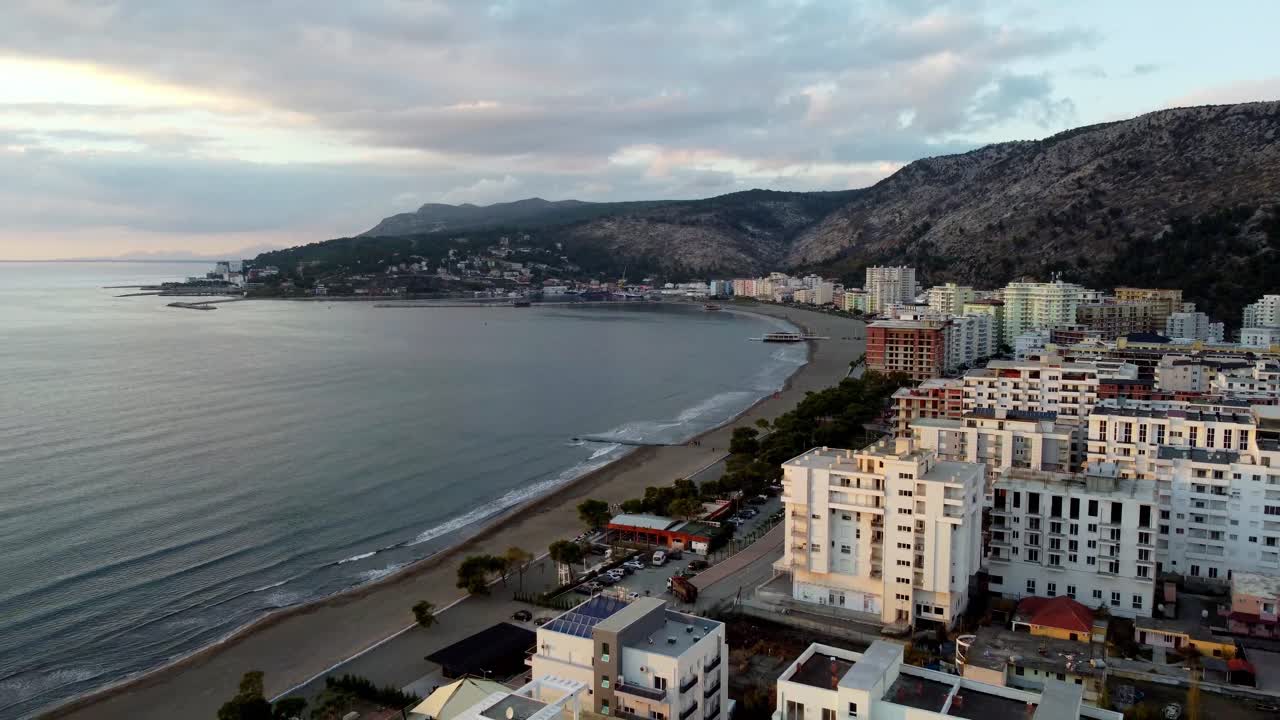 retirada aérea shengjin albânia ao longo da costa do mar adriático