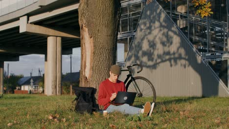 urban worker under a tree