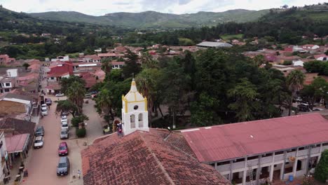 Aerial-orbits-steeple-tower-of-Catholic-Church-in-Samaipata-Bolivia