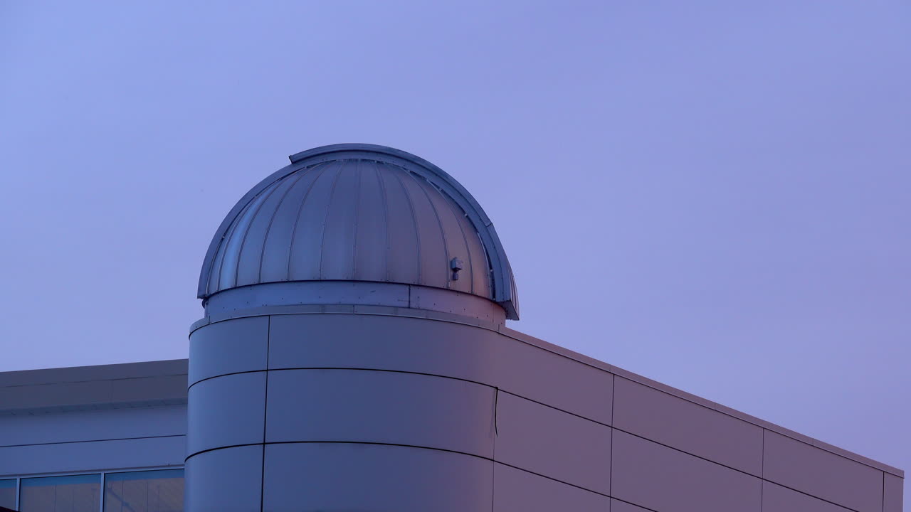 Kuppelen på et astronomisk observatorium