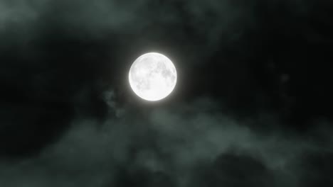 Vollmond,-Der-Zur-Halloween-Geisterstunde-Aufgeht,-Mit-Unheimlichen,-Heimgesuchten,-Blaugrünen-Wolken,-Die-Sich-Vorbeiziehen