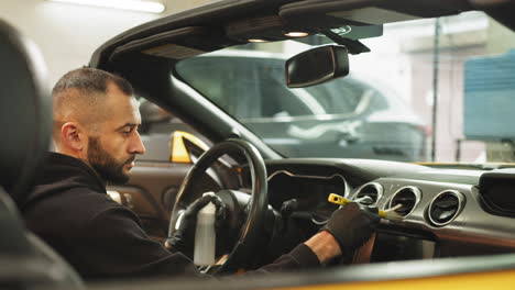 detalles del interior de los automóviles