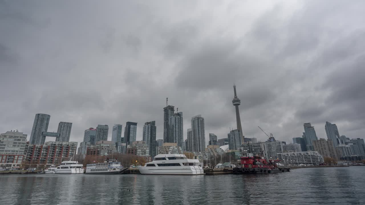 Boats And Downtown Toronto City Skyline Timelapse, Tilt up