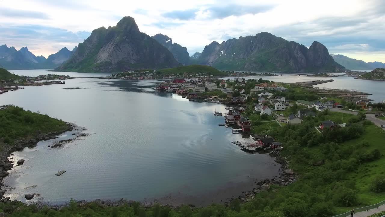 imágenes aéreas de las islas del archipiélago de lofoten