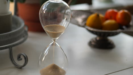 Hourglass-sand-falling-in-slow-motion