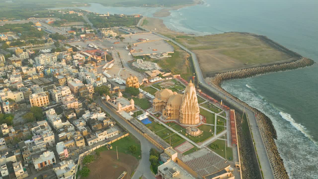 12 Jyotirlingas in India, Temples of Lord Shiva, indian temple architecture, Somnath Temple Aerial view