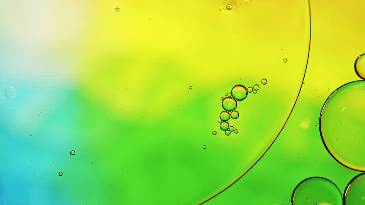 abstract colorido alimentos gotas de aceite burbujas y esferas que fluyen