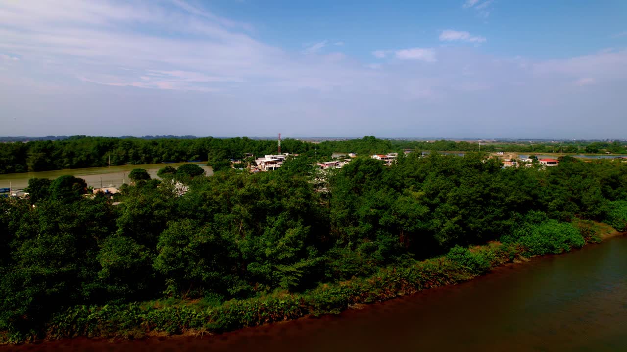 la costa de port jeli en ecuador