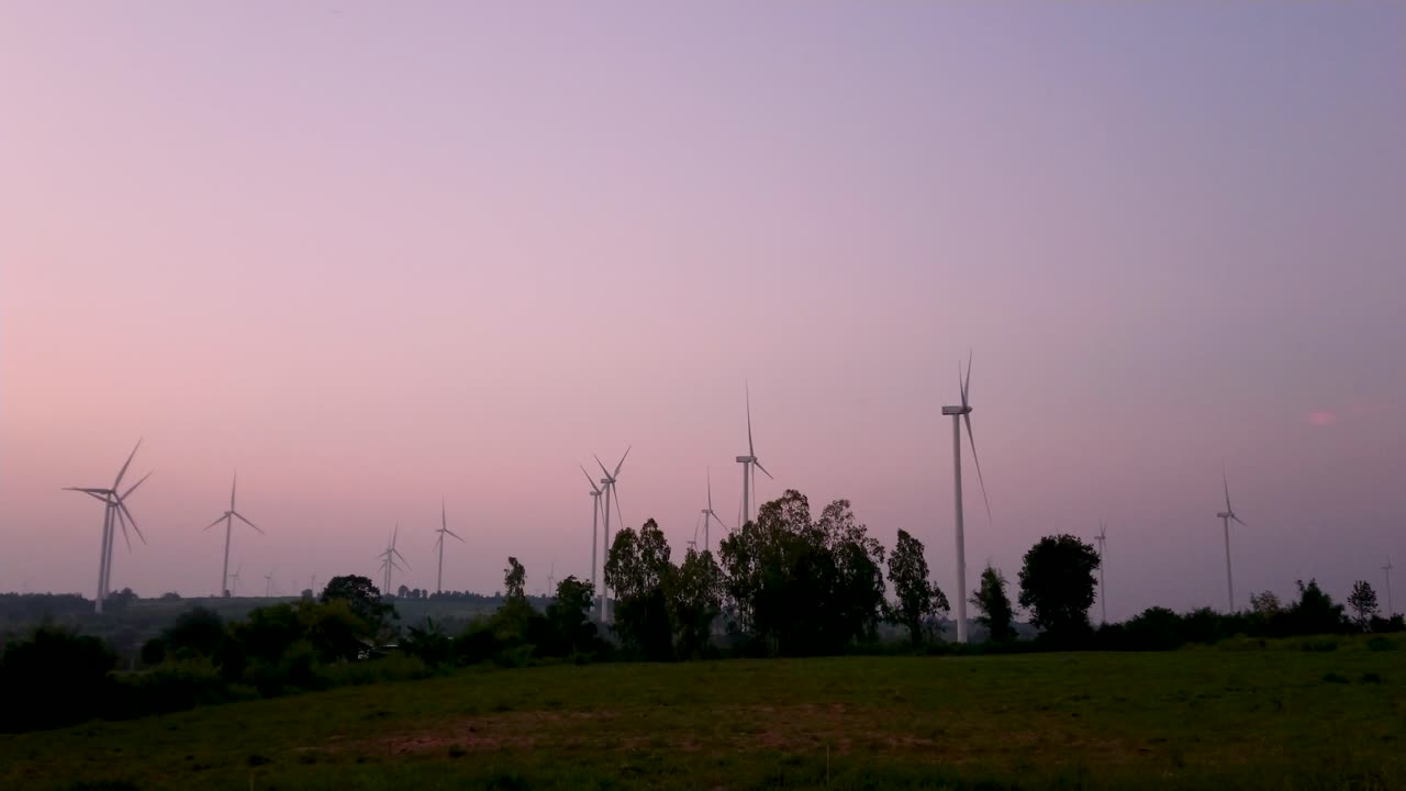 풍력 터빈은 태국과 동남아시아 본토를 위한 청정 대체 에너지 옵션입니다.
