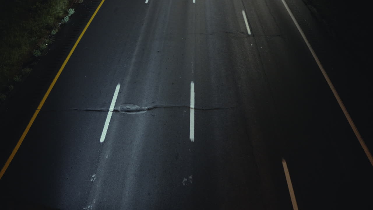 야간 고속도로 운전