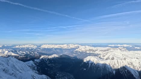 Weg,-Berg,-Himmelblau-...-Ich-Liebe-Diesen-Ort-In-Aiuguille-Du-Midi