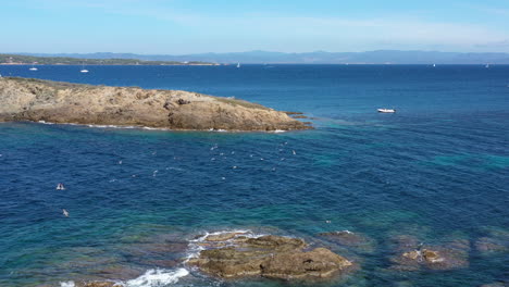 Langosta-Barco-Playa-Vista-Aérea-Porquerolles-Francia-Vacaciones-Islas-Hyères