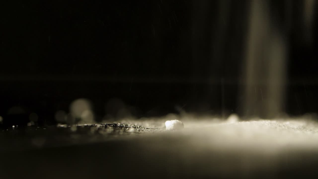 낮은 빛에서 색 파우더