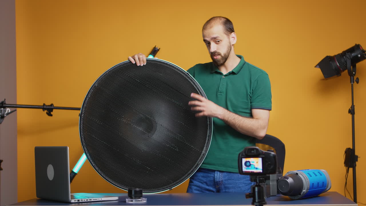 은의 아름다움 접시에 대한 증언