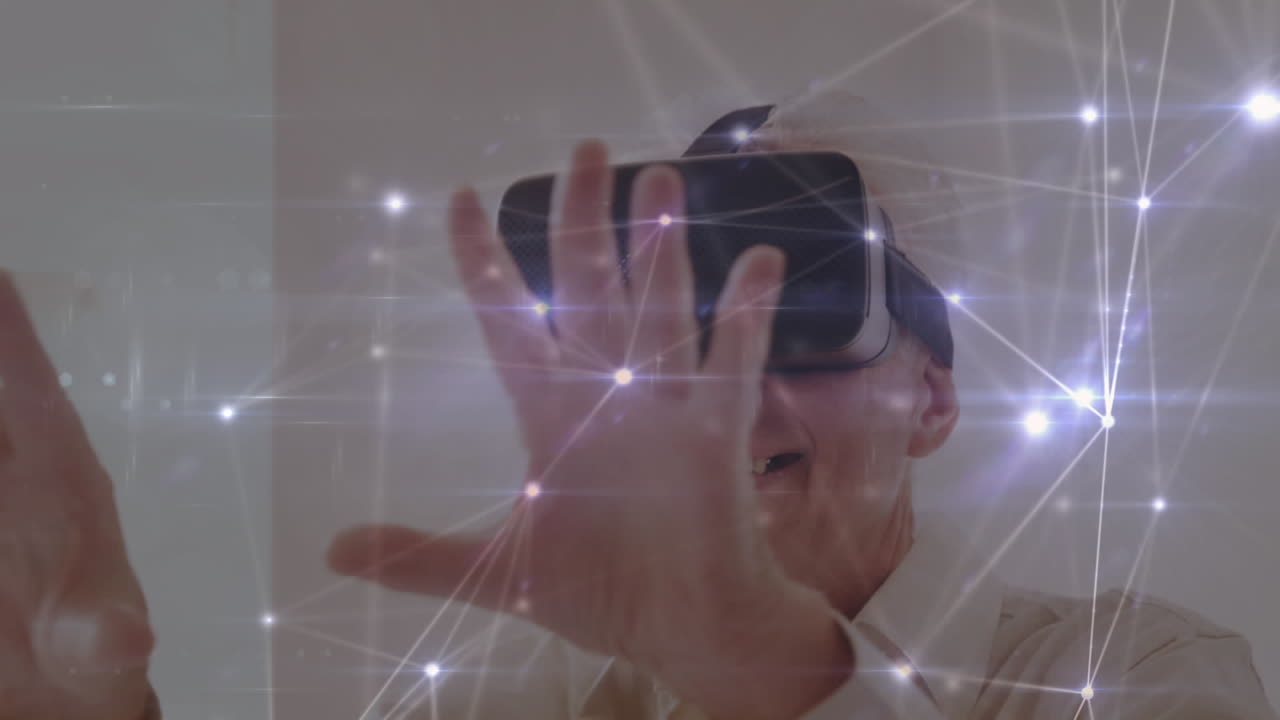 animación de la red de conexiones a través de un hombre de negocios usando auriculares vr