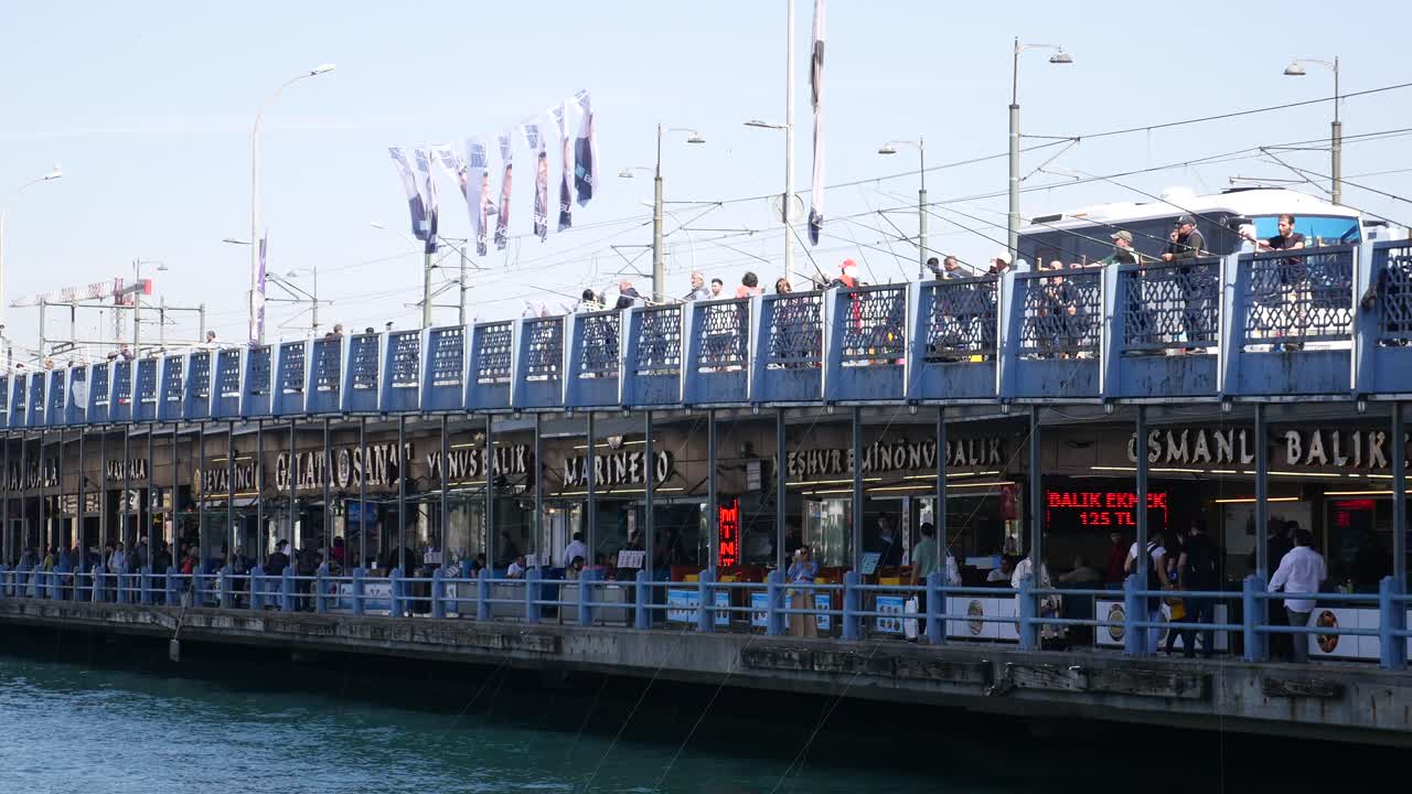 터키 이스탄불에 있는 갈라타 다리