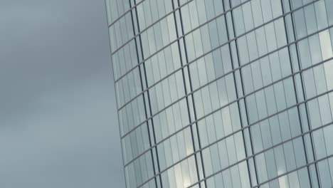 time lapse building reflections as day turns to night 4k