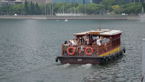 river boat tour in singapore