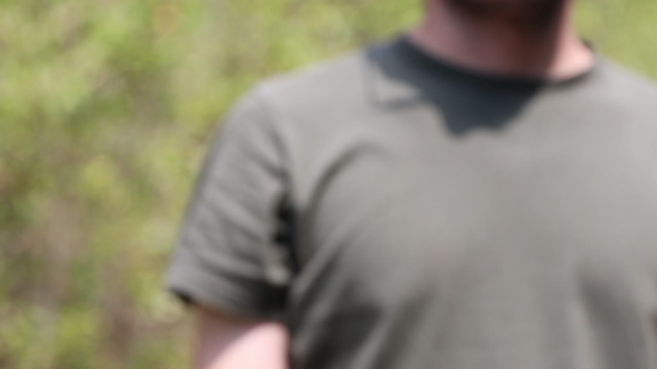 사람 손 에  ⁇ 여 있는 헤이즐 ⁇  2